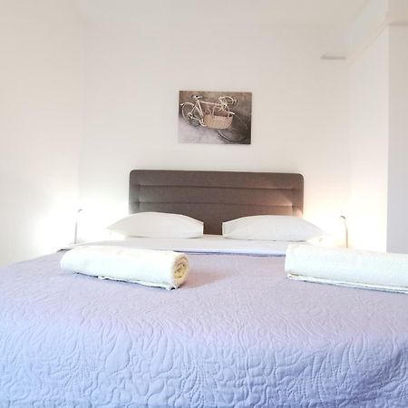 Apartman Sintic Krk Town Oda fotoğraf